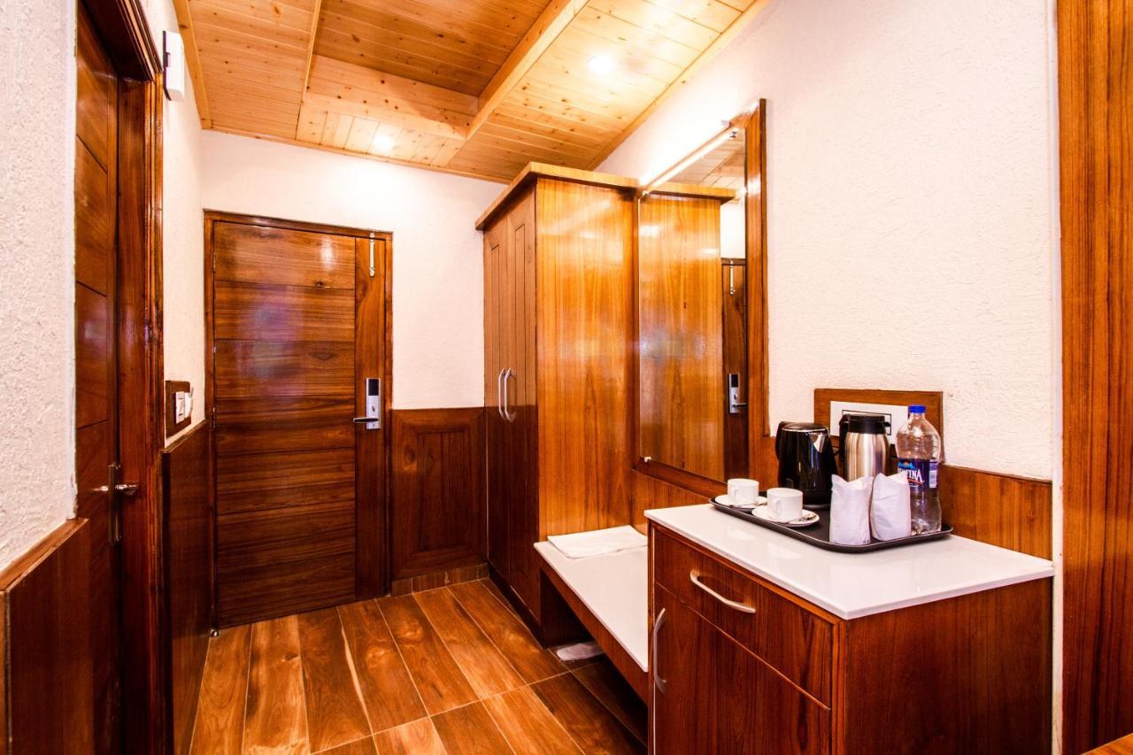 Suryansh Regency Manali Centrally Heated Air Cooled With Private Balconies Manāli Exteriör bild