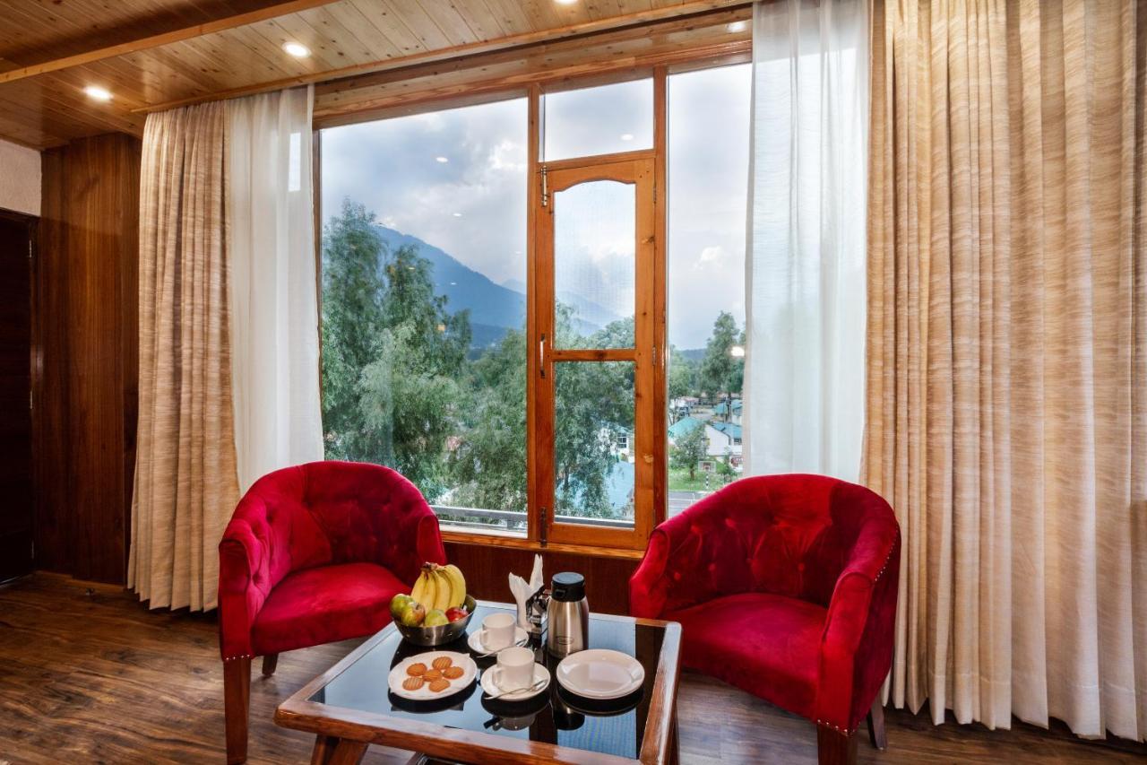 Suryansh Regency Manali Centrally Heated Air Cooled With Private Balconies Manāli Exteriör bild