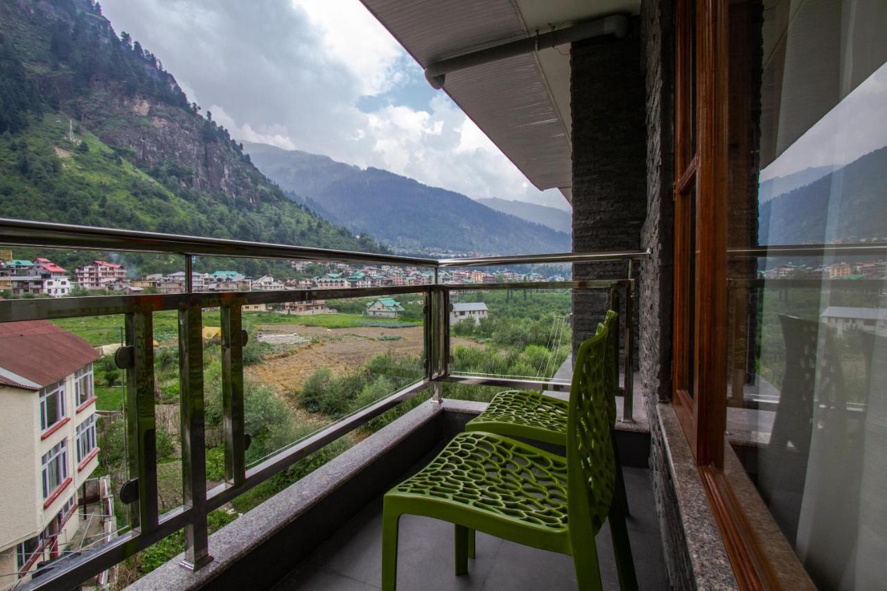 Suryansh Regency Manali Centrally Heated Air Cooled With Private Balconies Manāli Exteriör bild