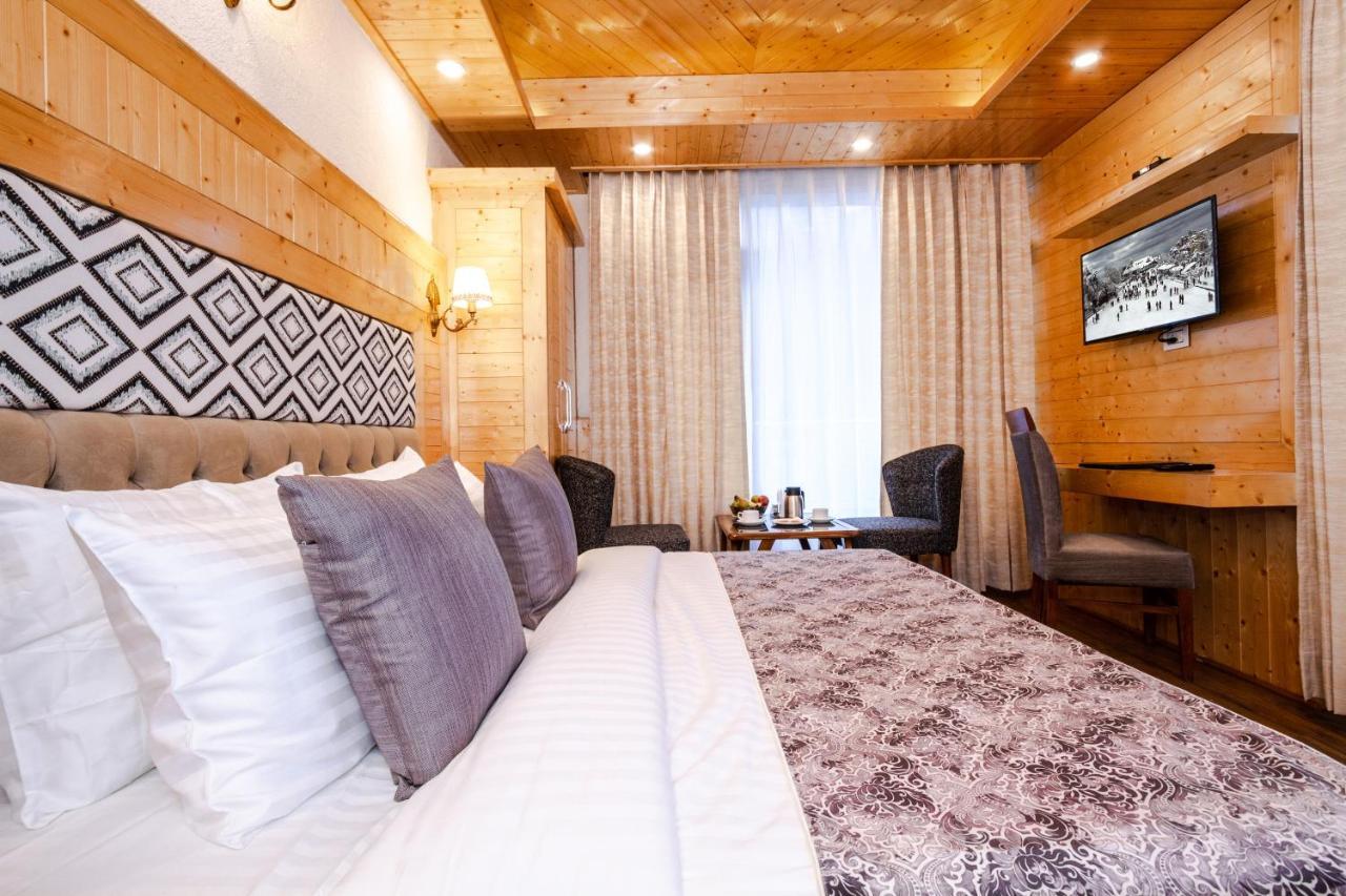 Suryansh Regency Manali Centrally Heated Air Cooled With Private Balconies Manāli Exteriör bild